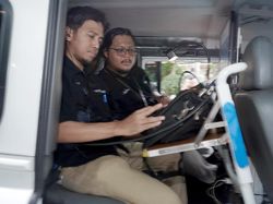 Momen Menkomdigi Cek Kesiapan Jaringan di Jalur Mudik Kereta Api
