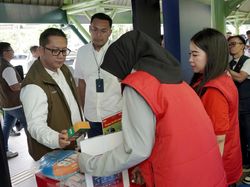 Momen Menkomdigi Cek Kesiapan Jaringan di Jalur Mudik Kereta Api