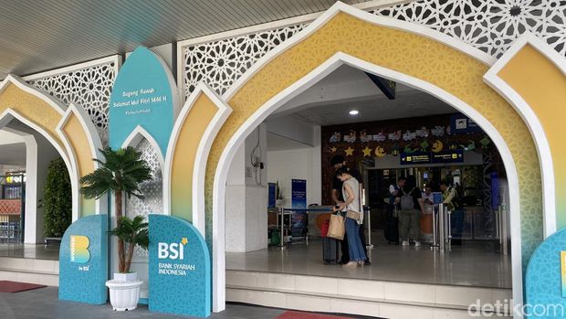Suasana Stasiun Tugu, Kota Jogja mulai dipadati pemudik jelang Lebaran 2025, Rabu (26/3/2025).