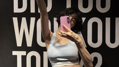 7 Foto Nana eks After School Pamer Otot Perut, Sudah Bersih dari Tato