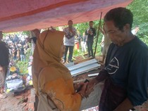 Kementerian Pendidikan Dasar Santuni Keluarga Guru Rosalina Rp 20 Juta
