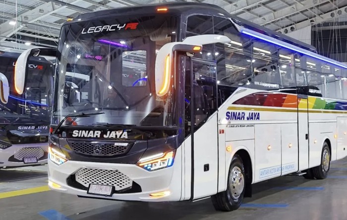 PO Sinar Jaya luncurkan bus baru pakai bodi Laksana dan sasis Mercy