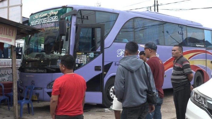 Suasana bus di PO PT Pelangi yang mulai di padati pemudik.