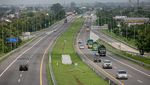 Suasana Tol Solo-Ngawi Jelang Libur Lebaran, Masih Ramai Lancar