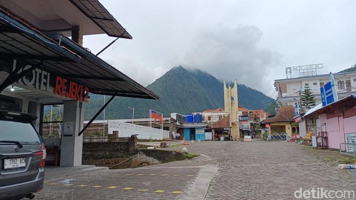 Telaga Sarangan sepi usai viral berombak bak laut