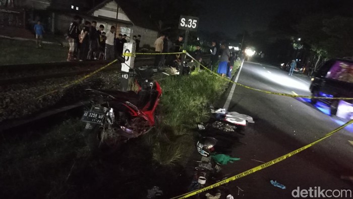 TKP laka lantas di Talun, Blitar