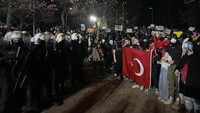 Dirangkum detikcom, Minggu (23/3/2025), Imamoglu ditahan kepolisian Turki pada Rabu (19/3).   