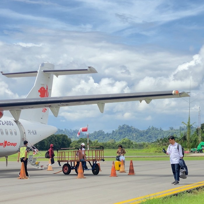 Pesawat Wings Air mendarat mulus di Bandar Udara Tanjung Harapan, Tanjung Selor, Kalimantan Utara, setelah menempuh penerbangan dari Balikpapan.