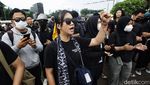 Aksi Massa Menolak UU TNI di Depan DPR