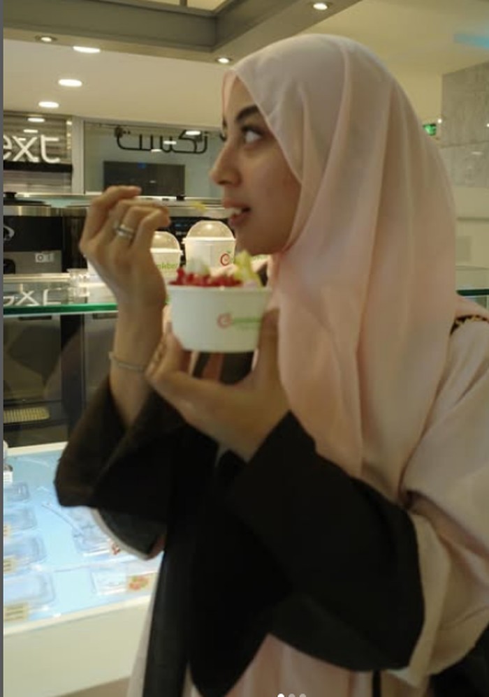 Cantiknya Margin Wieheerm Saat Makan Bareng Ali Syakieb Cantiknya Margin Wieheerm Saat Makan Bareng Ali Syakieb