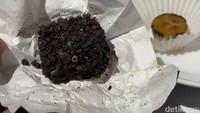 Salah satu yang menarik ada perpaduan Chocoviar 75% yang diracik dengan minyak zaitun extra virgin dipadukan dengan pisang karamel. Foto: detikcom/Riska Fitria