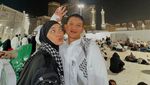 Citra Kirana dan Rezky Aditya Iktikaf di Masjidil Haram