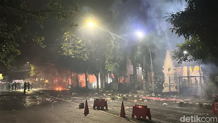 demo tolak uu tni di kota kediri