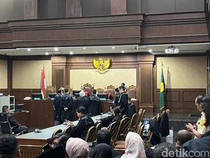 Kubu Hasto Gembar-gembor Tak Rugikan Negara, Ini Jawaban Telak KPK