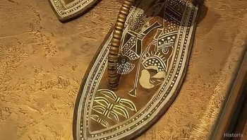 Temukan Sandal Luar Biasa Berusia 3.300 Tahun Milik Firaun Tutankhamun. Ditemukan dari Makamnya, Sandal Ini Mewakili Lebih dari Sekadar Alas Kaki Konvensional; Sandal Ini adalah Karya Desain Indah yang Mencontohkan Seni Mesir Kuno Foto: Boredpanda