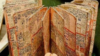 Dresden Codex, Artefak Luar Biasa yang Lahir dari Kecemerlangan Peradaban Maya Sekitar Abad ke-11 atau ke-12 Masehi, Berdiri Sebagai Salah Satu Dokumen Pra-Columbus Paling Penting yang Bertahan dari Kerusakan Waktu Foto: Boredpanda