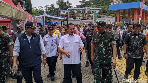 Gubernur Nusa Tenggara Barat Lalu Muhamad Iqbal tinjau Pelabuhan Lembar Lombok Barat, NTB, Kamis (27/3/2025).