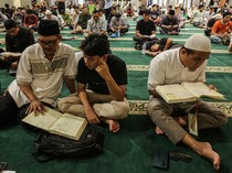Iktikaf di Masjid Besar Baiturrahman Semarang