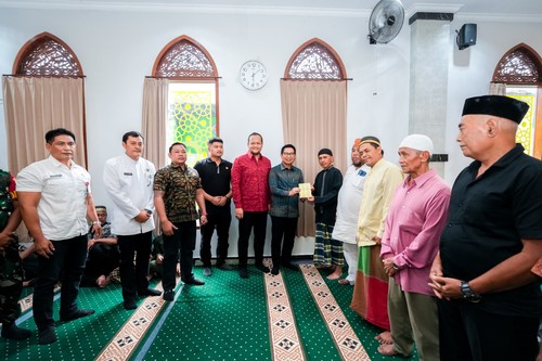 Jelang Hari Raya, Bupati Badung Salurkan Bansos Keagamaan ke Ribuan KK
