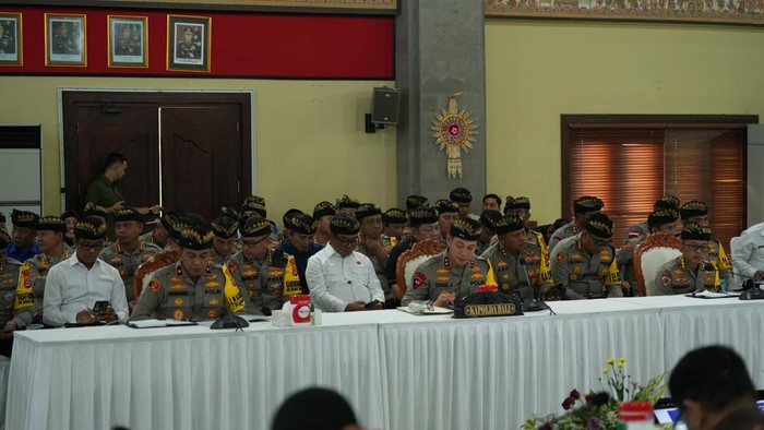 Kapolda Bali Irjen Daniel Adityajaya saat menerima kunjungan kerja Komisi III DPR RI di Gedung Presisi Polda Bali, Kamis (27/3/2025). (Foto: Dok. Polda Bali)
