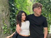 Potret Liburan Pacar Ole Romeny, dari Sisilia, Inggris, Hingga GBK