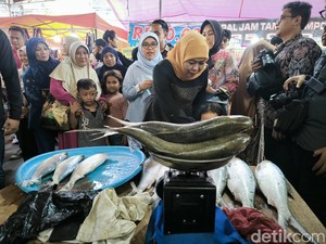 Pasar Bandeng Gresik, Tradisi Musiman Menjelang Ramadhan
