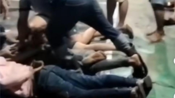 Tiga pria komplotan pencuri di Kabupaten Morowali, Sulawesi Tengah (Sulteng) nyaris diamuk massa usai kepergok mencuri di bengkel