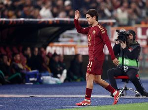 Operasi Sukses, Dybala Belum Tahu Kapan Bisa Main Lagi