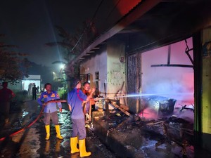 Petaka Saat Sahur, Rumah Milik Wartini dan Uang Rp 400 Juta Ludes Terbakar