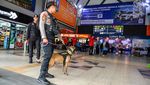 Polda Jabar Kerahkan Anjing K9 Amankan Mudik Lebaran di Stasiun Bandung