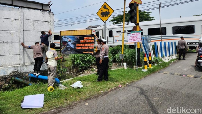 Polresta Sidoarjo pasang imbauan