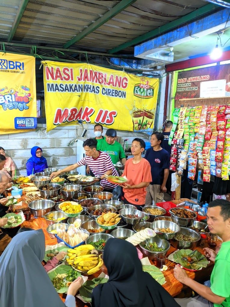 Rekomendasi nasi jamblang Cirebon