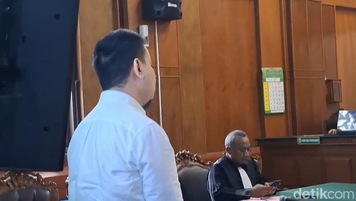 Sidang vonis Ivan Sugiamto
