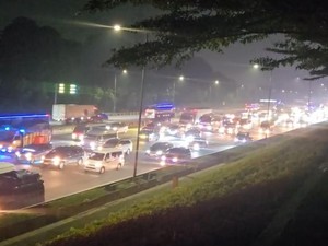 22 Gardu Tol Cikatama Arah Jawa Dibuka, Belum Ada Contraflow