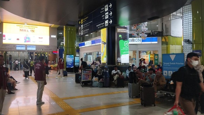 Suasana di Stasiun Gambir malam ini (Fawdi/detikcom)
