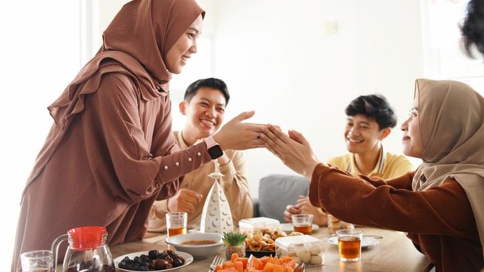 Sarapan Sebelum Solat Idul Fitri Disunnahkan Rasulullah, Ini Kata Ulama
