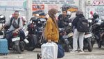 Terminal Bayangan Pondok Pinang Ramai Pemudik
