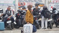 Menurut pengelola terminal terdapat peningkatan mobilitas menjelang Hari Raya Idul Fitri 1446 Hijriah.