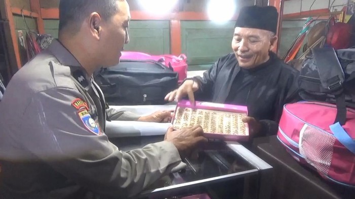 Toko perhiasan di Jombang dibobol bocil