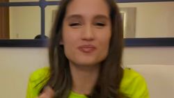 Quality Time Cinta Laura dan Arya Vasco: Nonton sampai Masak Bareng