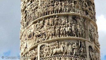 Berdiri Tegak di Piazza Colonna Roma, Tiang Marcus Aurelius dan Faustina Merupakan Penghormatan yang Menakjubkan untuk Masa Lalu, Dibangun Sekitar Tahun 180 M Oleh Kaisar Commodus Untuk Merayakan Orang Tuanya yang Terhormat Foto: Boredpanda