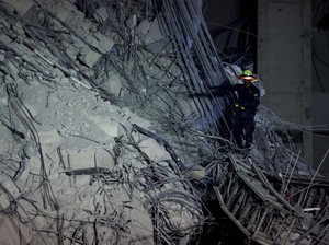 Dahsyatnya Gempa M 7,7 Myanmar Bikin Ambruk Gedung di Thailand