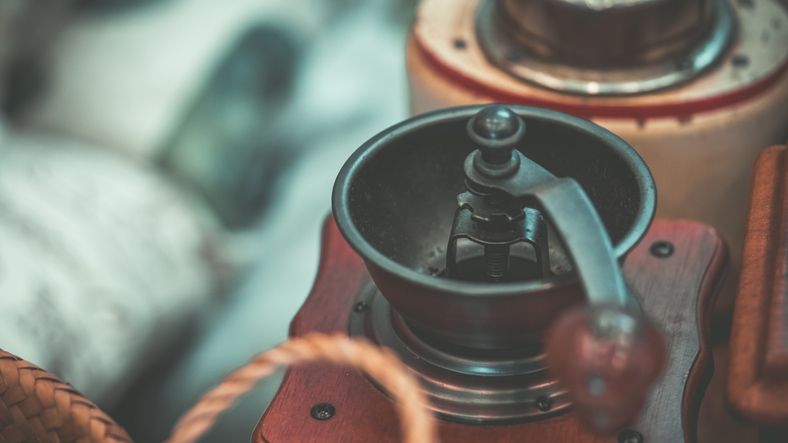 Grinder Kopi Menentukan Rasa Seduhan Kopi, Ini 5 Alasannya