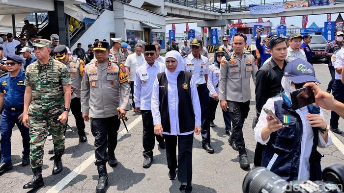 Gubernur Khofifah