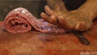 Kenaikan harga ini disebabkan tingginya permintaan menjelang Lebaran.