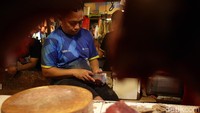 Melansir Panel Harga Pangan Badan Pangan Nasional (Bapanas), Jumat (28/3/2025) pukul 08.37 WIB, harga rata-rata daging sapi murni di tingkat konsumen tembus Rp 140.774 per kilogram.