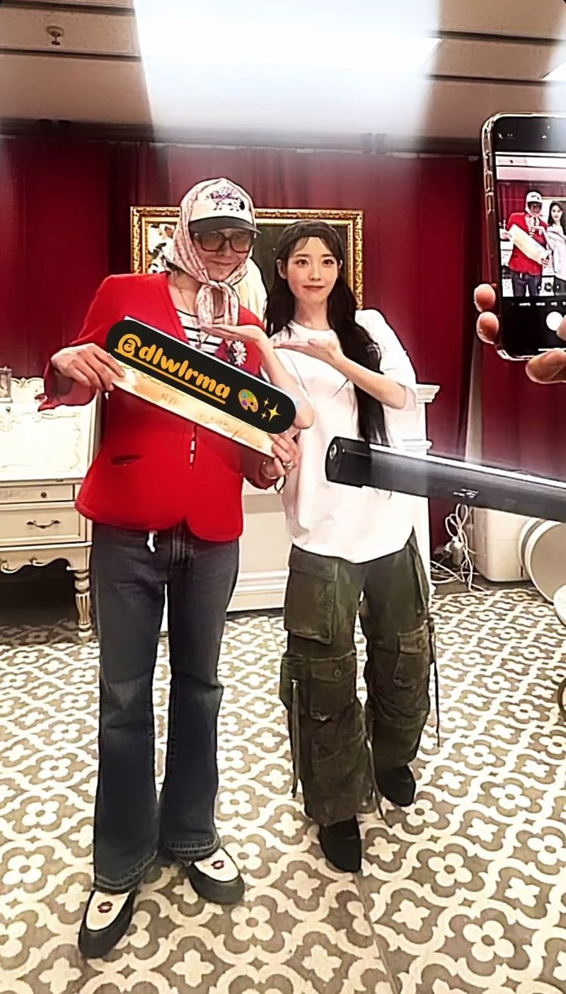 IU dan G-Dragon