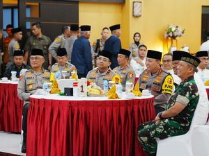 Hadiri Safari Ramadan Polda DIY, Kapolri Beri Santunan ke Anak Yatim