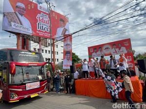 Salim Segaf Ajak Wujudkan Indonesia Damai saat Lepas Mudik Gratis PKS