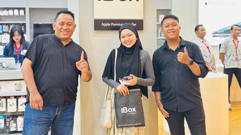 Ketersediaan iPhone 16 sendiri dimulai pada hari Jumat, 11 April. Foto: Erajaya